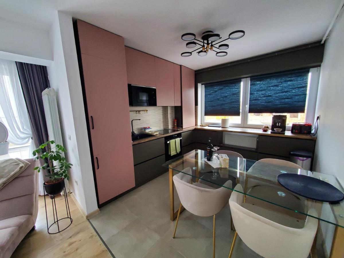 Jad- Penthouse With Jacuzzi And Mountain View - Coresi Braşov Extérieur photo